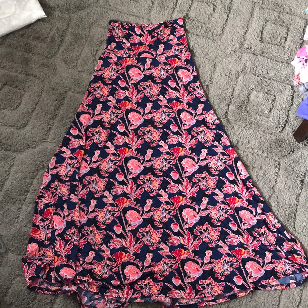 Buy 2 get 1 ♥️ NWOT LuLaRoe floral maxi 😍